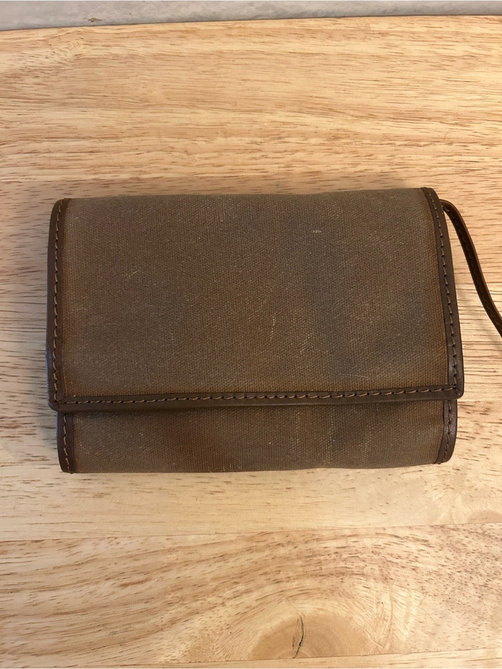 NWT-Mark & Graham Beckett Leather and Canvas Tech Charger Roll Up.